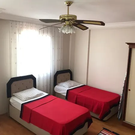 Denize 200 Metre, 3+1 Bahceli * גומולדור