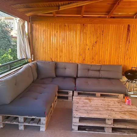 Villa Denize 200 Metre, 3+1 Bahceli Gumuldur
